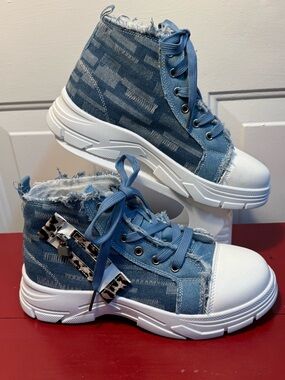 Washed Denim Lace-Up High-Top Sneakers Boots in Blue size 11